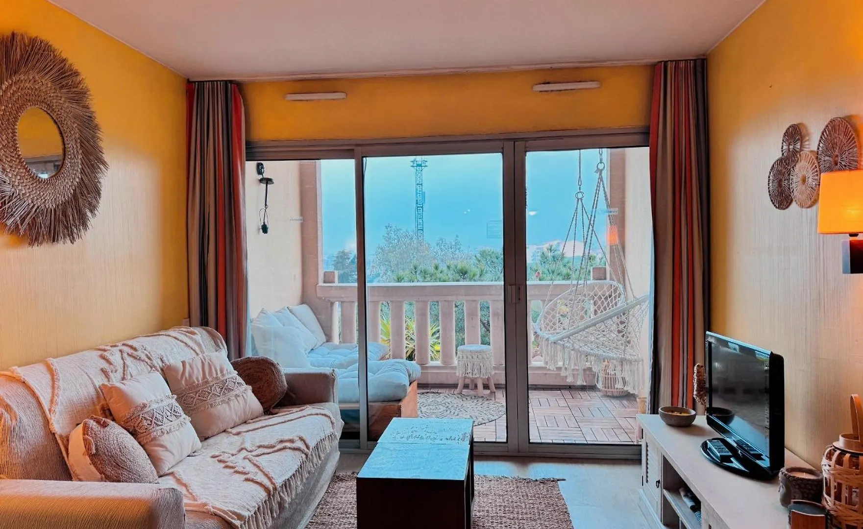 Bali Chic : Vue Mer A 戛纳 0*,